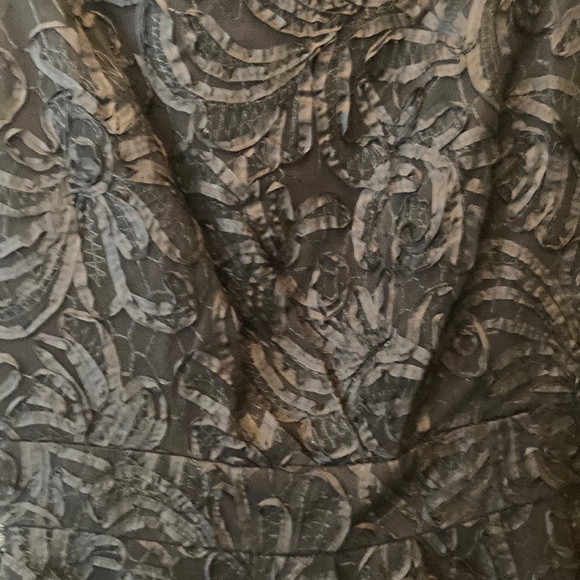 Truly Zac Posen Brand New Black cocktail dress with ribbon design size 2 - Picture 4 of 4